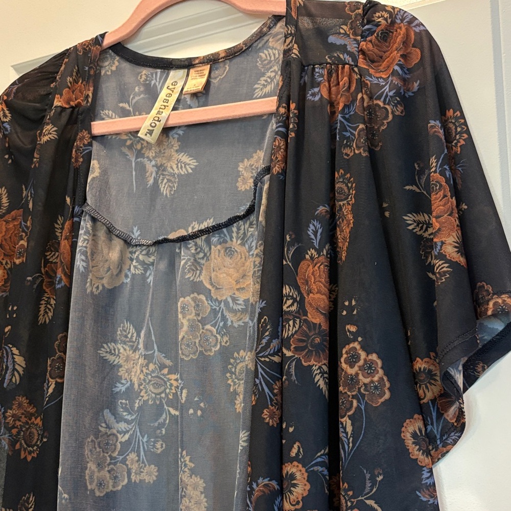 Floral Sheer Kimono Top - Picture 3 of 5
